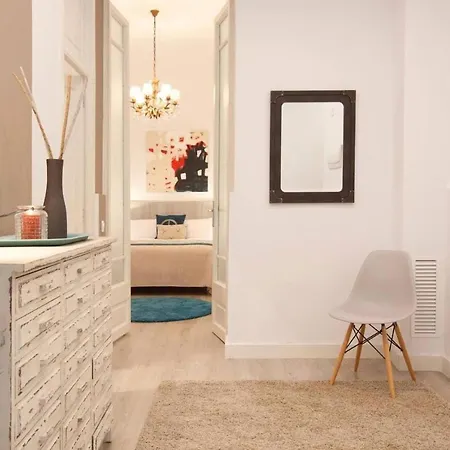 Full House Apartman